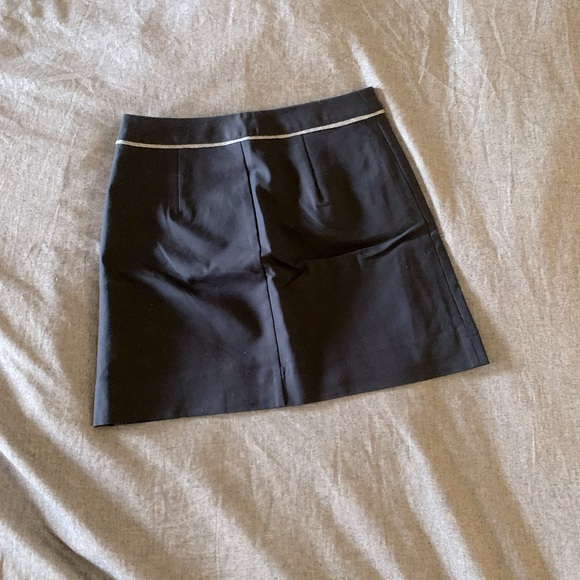 The Limited Casual Skirt | size 0 | Navy Blue - Picture 2 of 9